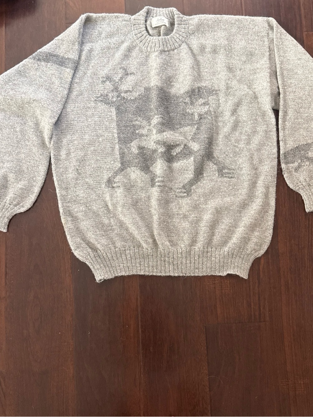 Vintage 1990s 100% alpaca folklore Gray sweater, made in Bolivia Large